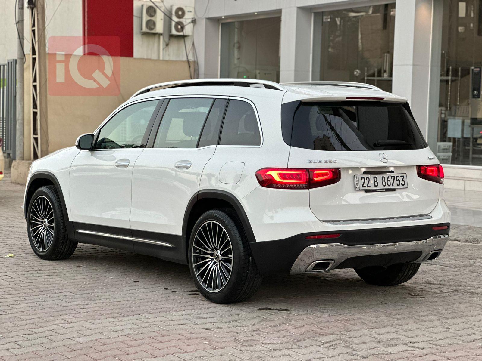 Mercedes-Benz GLB